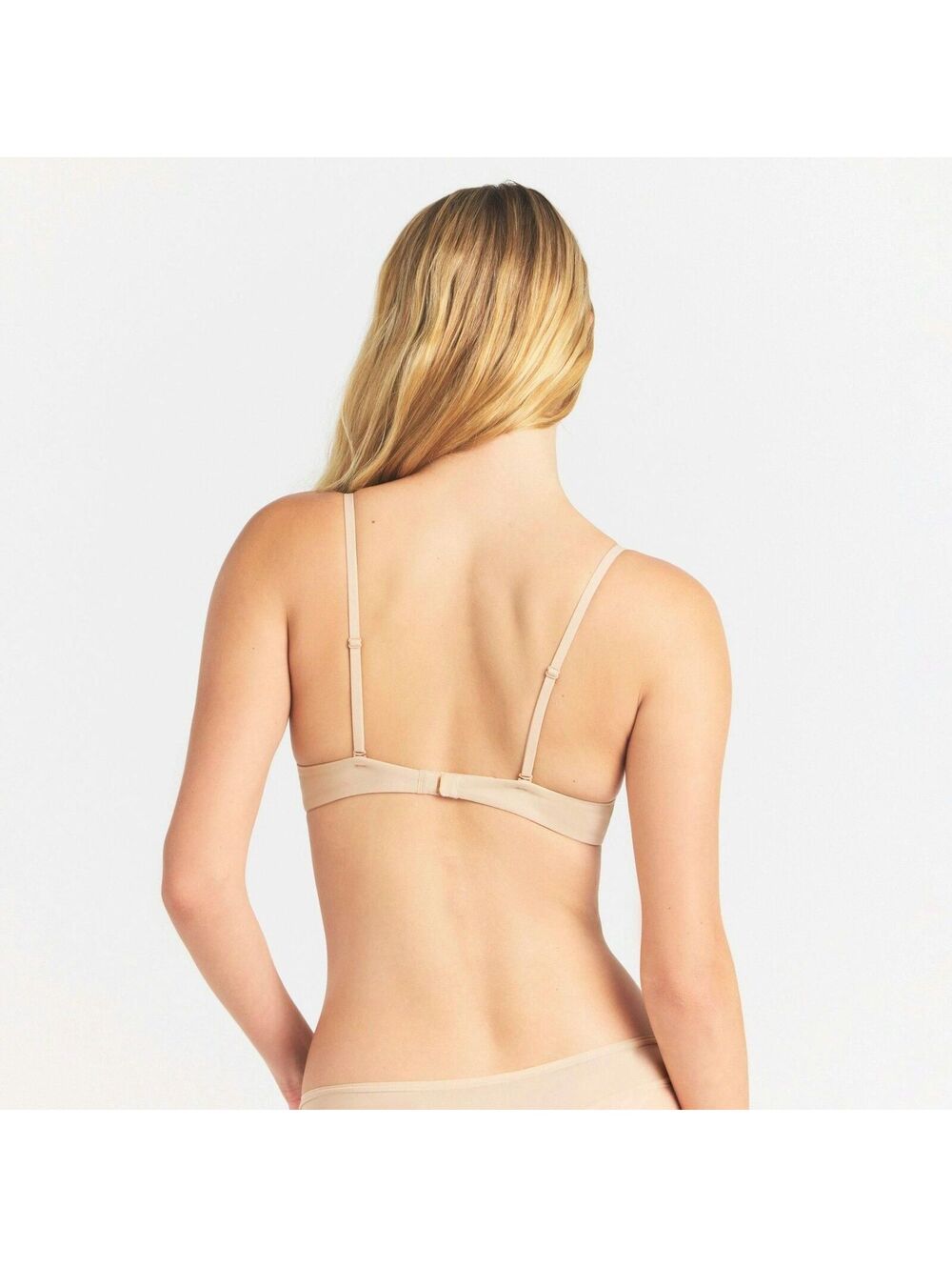 SKIMS NWT Fits Everybody T-Shirt Bra - Size 32DD - Picture 4 of 5